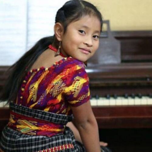 Yahaira Tubac, 14, was born on October 6, 2009 and lives in San Juan Sacatepéquez, Guatemalan. She is considered a child prodigy in piano.