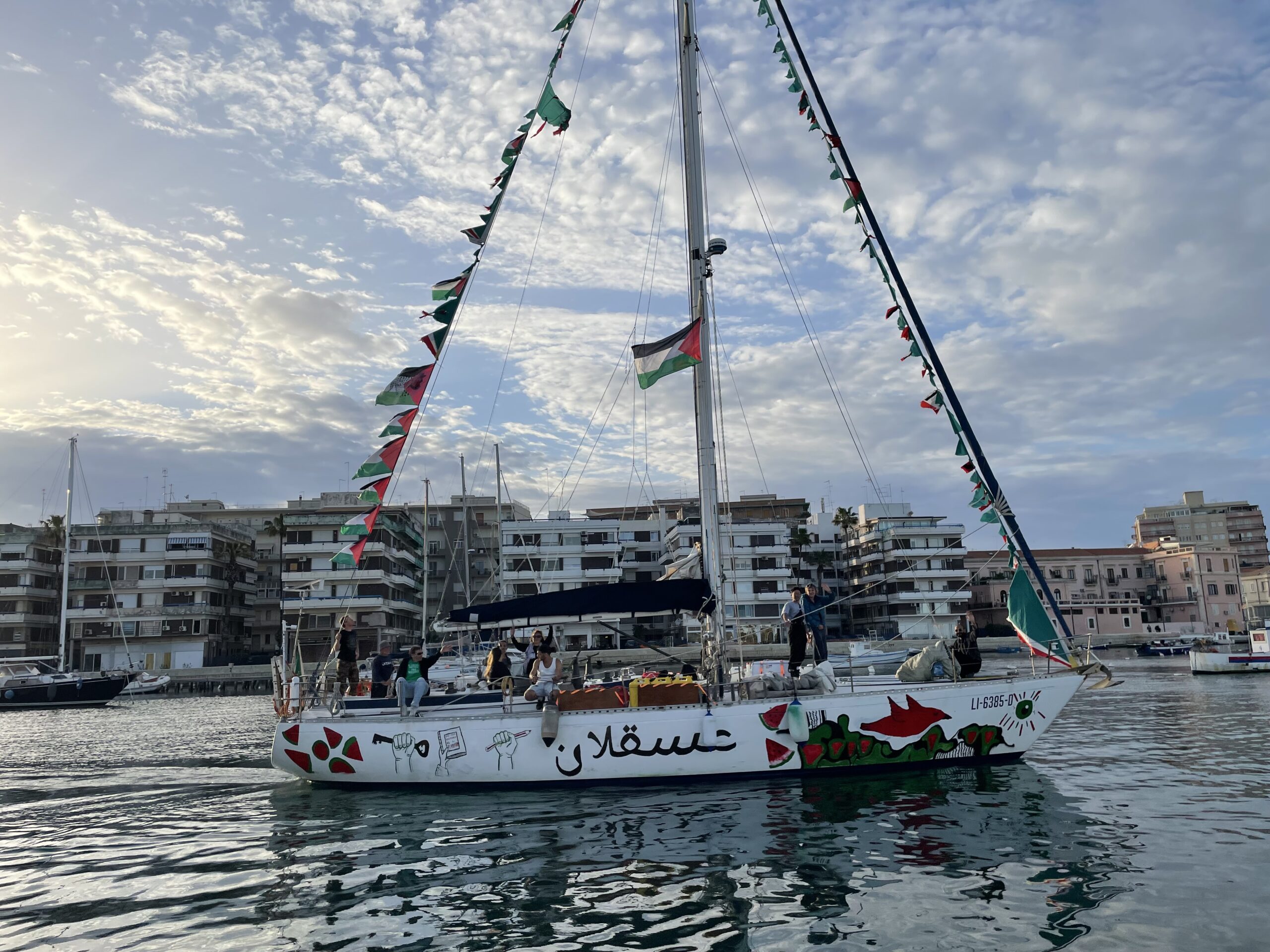 Gaza-bound flotilla sailboat decorated with Palestinian flags