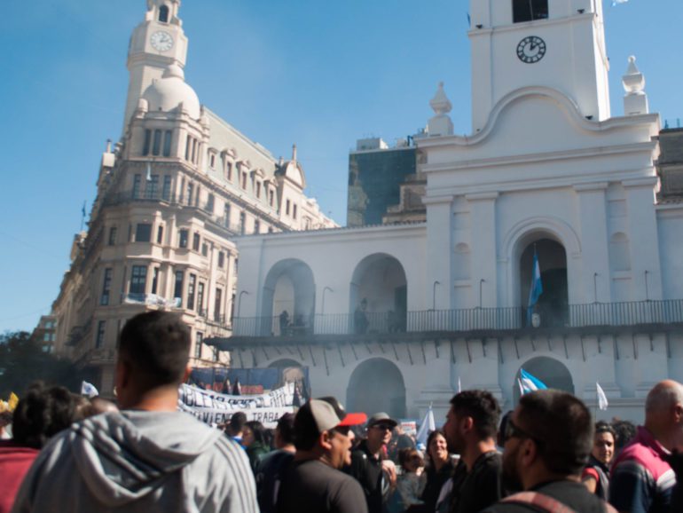 Video shows assassination attempt on Argentina’s Vice President, citizens march in the street