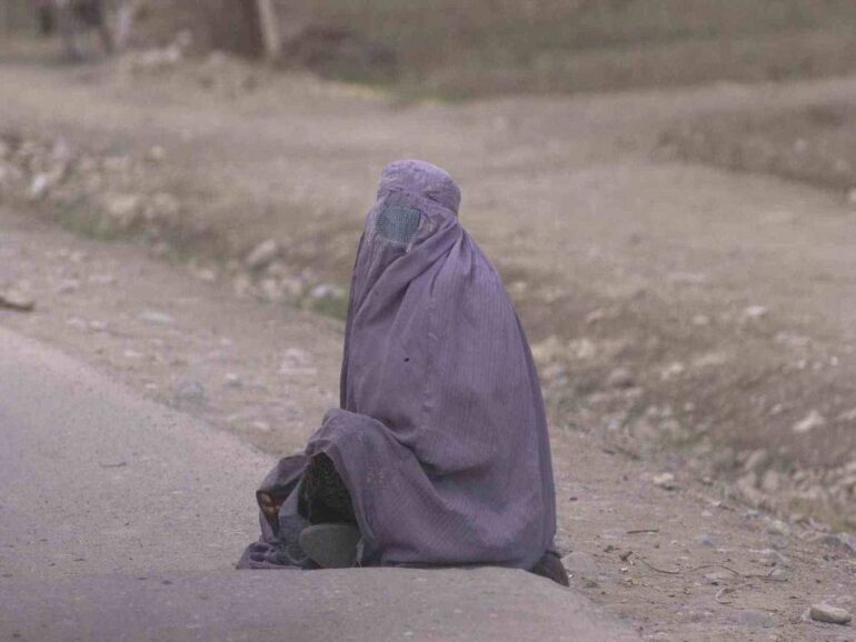 Los talibanes aumentan el nivel de crueldad y barbarie contra las mujeres de Afganistán