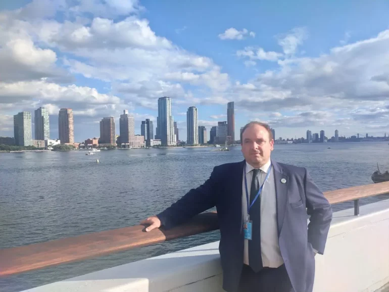 Doctor faces community poisoned by pollution and struggling to survive