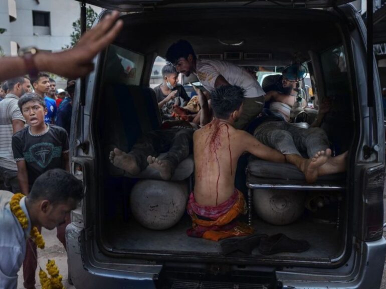 Una nación sumida en el caos: más de 600 muertos en Bangladesh desde que estallaron las protestas antigubernamentales en julio