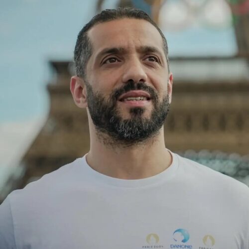 Fadi el-Deeb is 40 years old. He was born in the Gaza Strip, in the east, and lived there until 2016. He is a professional basketball player and coach.