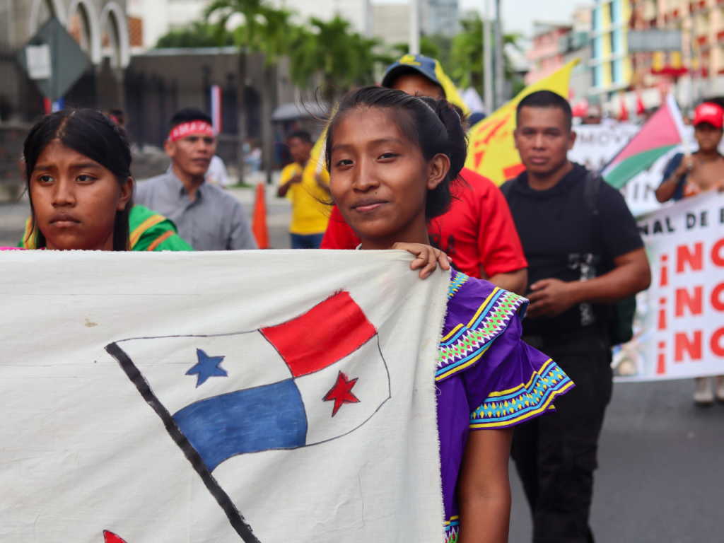 Mujeres dispondrán de gas pimienta contra violencia machista en Panamá -  Manavisión
