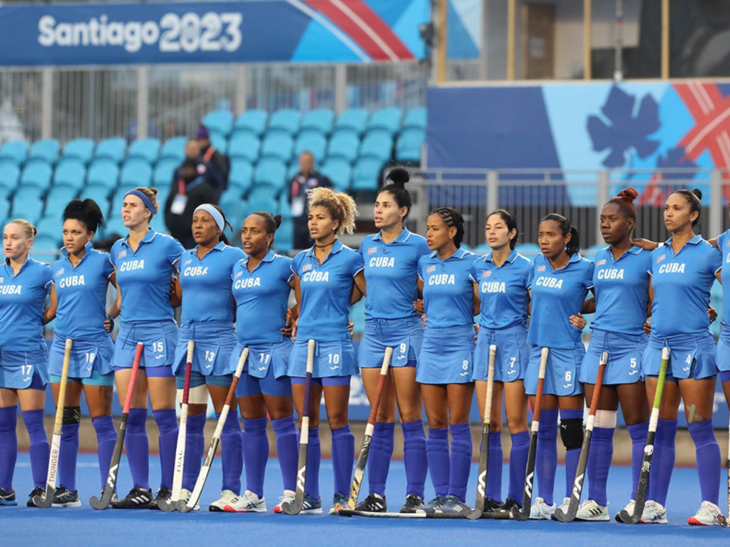 The Cuban delegation: seven athletes from the national hockey team defected to Chile following the Pan American Games. | Photo courtesy of Jennifer de la Caridad Martinez Bulllain