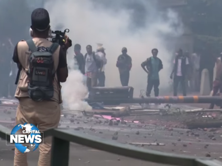 Las protestas de la generación Z en Kenia se vuelven mortales: un padre encuentra a su hijo muerto por disparos de la policía en medio de los disturbios antigubernamentales