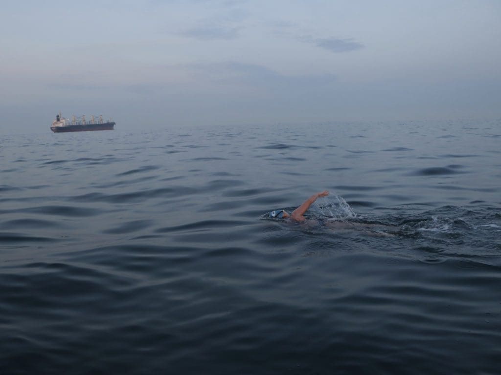 Ailen sam across the English Channel as part of a renowned competition. After hours on end, she crossed the finish line, becoming the first woman to win so far. 