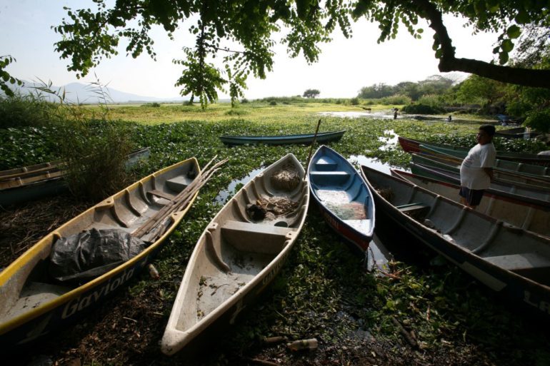 Fishermen at Laguna El Jocotal work in a wonder of biodiversity