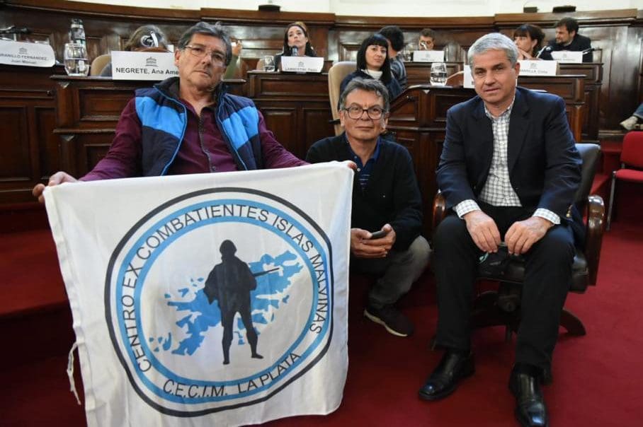 On April 4, 2022, the government of the city of La Plata, Argentina honored Alejandro, center, as an Outstanding Personality  for his advocacy work regarding the treatment of soldiers during the war. He is pictured with leaders from the Center for Ex-Combatants (CECIM) La Plata, which was also honored