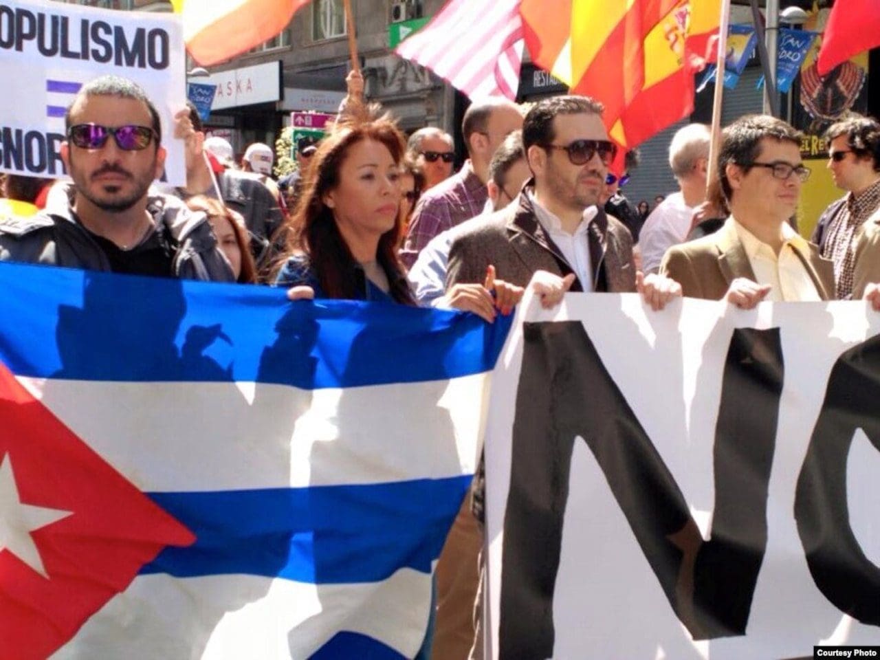 Iliana Hernández está bajo arresto domiciliario por protestar contra el gobierno cubano.