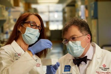 Maria Elena Bottazzi and Peter J. Hotez in the lab at Texas Children's Hospital