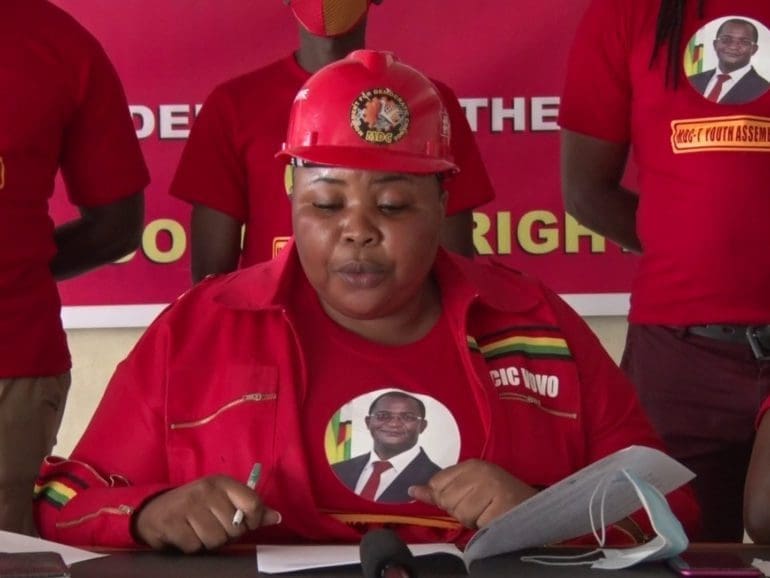 Presa política liberada en Zimbabue gana el cargo y lucha por el derecho al voto